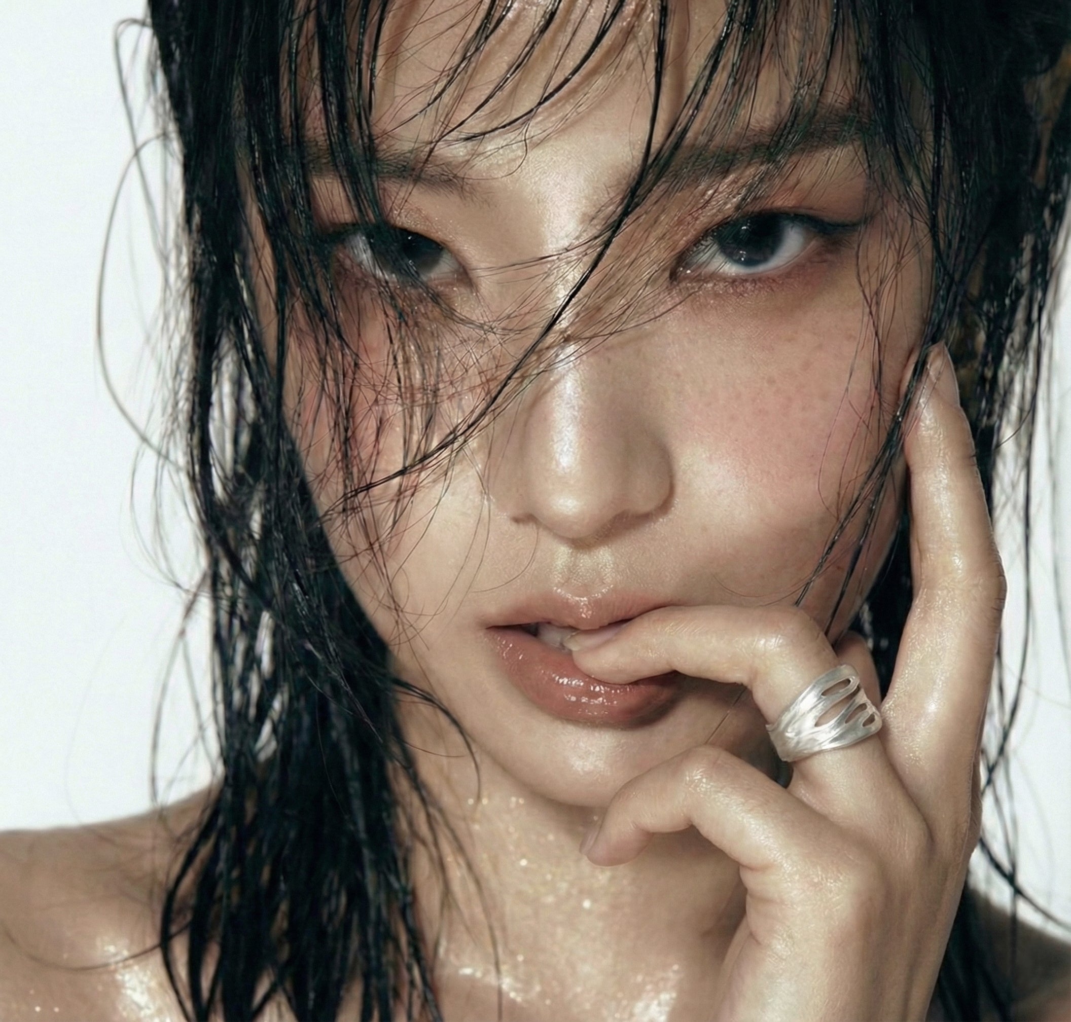 ARA sterling silver flowing ring - Ameza